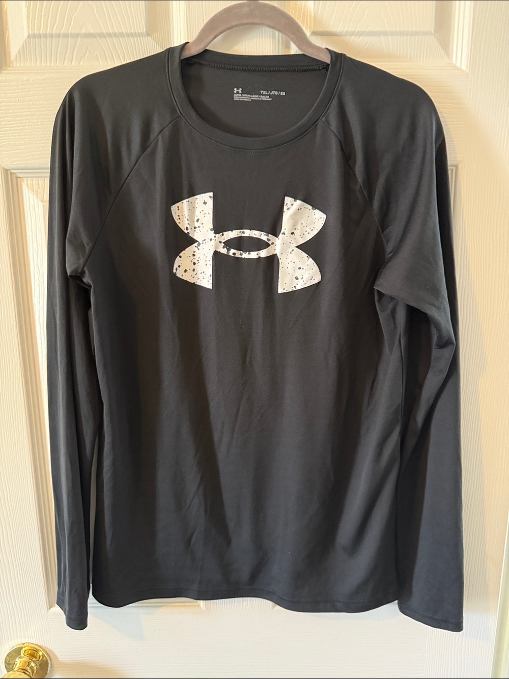 💰 5 for $20 💰 Under Armour Black Long Sleeve Performance Top with White Logo